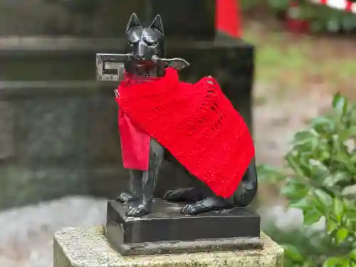 箭弓稲荷神社の{uncategorized: "未分類", other: "その他", undefined: "問題あり", building: "その他建物", grave: "お墓", sacred_gate: "鳥居", guardian: "狛犬", statue: "像", buddha: "仏像", history: "歴史", nature: "自然", garden: "庭園", animal: "動物", pagoda: "塔", temizu: "手水舎", mountain_gate: "山門・神門", sanctuary: "本殿・本堂", subordinate: "末社・摂社", art: "芸術", scenery: "景色", jizo: "地蔵", ema: "絵馬", goshuin: "御朱印", omikuji: "おみくじ", items: "授与品その他", amulet: "お守り", goshuincho: "御朱印帳", eats: "食事", festival: "お祭り", votive_dance: "神楽", shichigosan: "七五三参", wedding: "結婚式", experience: "体験その他", initially: "初詣", around: "周辺", anti_infection: "感染症対策"}