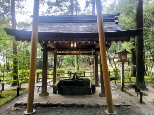 狭井坐大神荒魂神社(狭井神社)(奈良県)