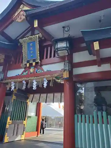 日枝神社の山門