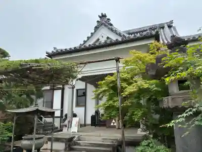 少林寺の{uncategorized: "未分類", other: "その他", undefined: "問題あり", building: "その他建物", grave: "お墓", sacred_gate: "鳥居", guardian: "狛犬", statue: "像", buddha: "仏像", history: "歴史", nature: "自然", garden: "庭園", animal: "動物", pagoda: "塔", temizu: "手水舎", mountain_gate: "山門・神門", sanctuary: "本殿・本堂", subordinate: "末社・摂社", art: "芸術", scenery: "景色", jizo: "地蔵", ema: "絵馬", goshuin: "御朱印", omikuji: "おみくじ", items: "授与品その他", amulet: "お守り", goshuincho: "御朱印帳", eats: "食事", festival: "お祭り", votive_dance: "神楽", shichigosan: "七五三参", wedding: "結婚式", experience: "体験その他", initially: "初詣", around: "周辺", anti_infection: "感染症対策"}