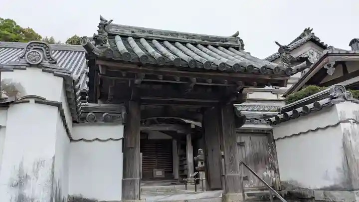 光明禅寺の山門・神門