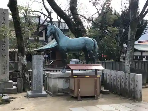 石切劔箭神社の狛犬