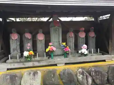 岫慶寺の地蔵