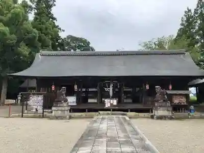 豊満神社の本殿