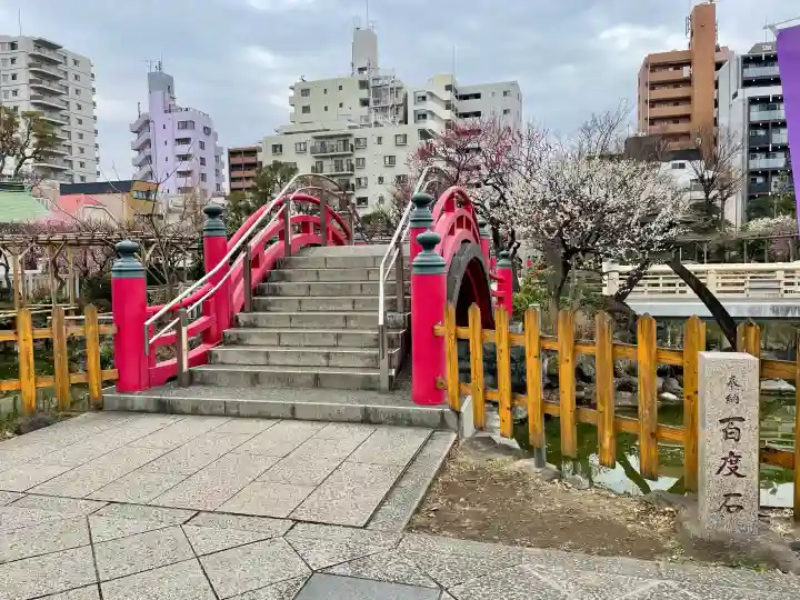 亀戸天神社の{uncategorized: "未分類", other: "その他", undefined: "問題あり", building: "その他建物", grave: "お墓", sacred_gate: "鳥居", guardian: "狛犬", statue: "像", buddha: "仏像", history: "歴史", nature: "自然", garden: "庭園", animal: "動物", pagoda: "塔", temizu: "手水舎", mountain_gate: "山門・神門", sanctuary: "本殿・本堂", subordinate: "末社・摂社", art: "芸術", scenery: "景色", jizo: "地蔵", ema: "絵馬", goshuin: "御朱印", omikuji: "おみくじ", items: "授与品その他", amulet: "お守り", goshuincho: "御朱印帳", eats: "食事", festival: "お祭り", votive_dance: "神楽", shichigosan: "七五三参", wedding: "結婚式", experience: "体験その他", initially: "初詣", around: "周辺", anti_infection: "感染症対策"}