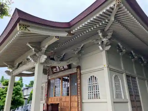 三寳寺の本殿・本堂