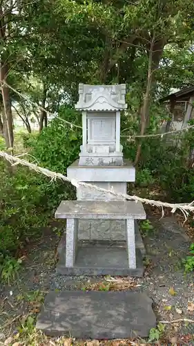 根洗神社の末社