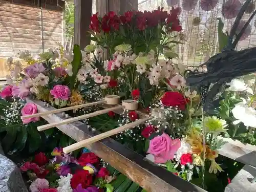 彌彦神社　(伊夜日子神社)の手水舎