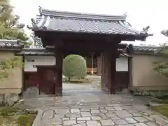 光源院の山門