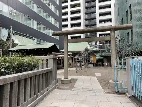 宮益御嶽神社の鳥居