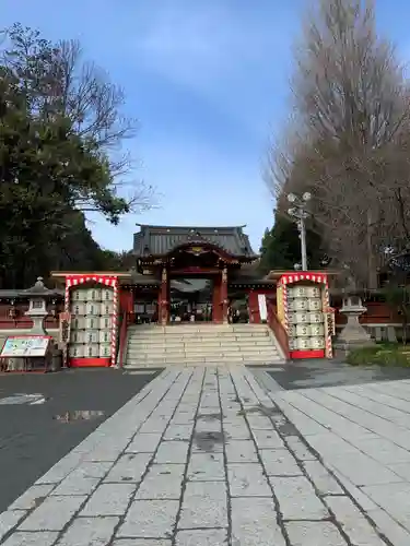 秩父神社の山門・神門