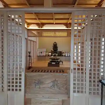 蓮華院の本殿・本堂