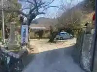 報恩講寺の{uncategorized: "未分類", other: "その他", undefined: "問題あり", building: "その他建物", grave: "お墓", sacred_gate: "鳥居", guardian: "狛犬", statue: "像", buddha: "仏像", history: "歴史", nature: "自然", garden: "庭園", animal: "動物", pagoda: "塔", temizu: "手水舎", mountain_gate: "山門・神門", sanctuary: "本殿・本堂", subordinate: "末社・摂社", art: "芸術", scenery: "景色", jizo: "地蔵", ema: "絵馬", goshuin: "御朱印", omikuji: "おみくじ", items: "授与品その他", amulet: "お守り", goshuincho: "御朱印帳", eats: "食事", festival: "お祭り", votive_dance: "神楽", shichigosan: "七五三参", wedding: "結婚式", experience: "体験その他", initially: "初詣", around: "周辺", anti_infection: "感染症対策"}