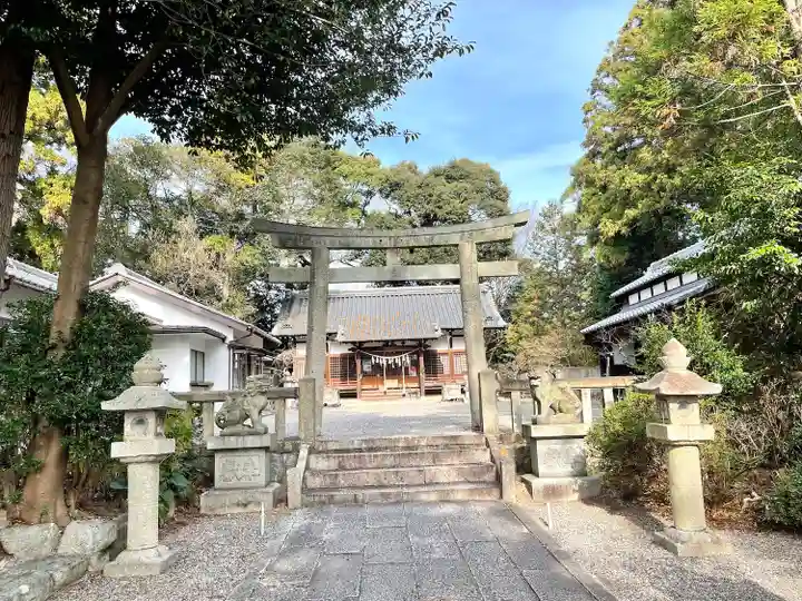 関神社の鳥居
