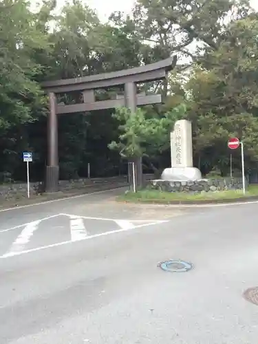 寒川神社の鳥居