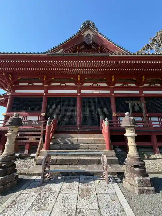 那古寺の{uncategorized: "未分類", other: "その他", undefined: "問題あり", building: "その他建物", grave: "お墓", sacred_gate: "鳥居", guardian: "狛犬", statue: "像", buddha: "仏像", history: "歴史", nature: "自然", garden: "庭園", animal: "動物", pagoda: "塔", temizu: "手水舎", mountain_gate: "山門・神門", sanctuary: "本殿・本堂", subordinate: "末社・摂社", art: "芸術", scenery: "景色", jizo: "地蔵", ema: "絵馬", goshuin: "御朱印", omikuji: "おみくじ", items: "授与品その他", amulet: "お守り", goshuincho: "御朱印帳", eats: "食事", festival: "お祭り", votive_dance: "神楽", shichigosan: "七五三参", wedding: "結婚式", experience: "体験その他", initially: "初詣", around: "周辺", anti_infection: "感染症対策"}