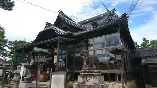 本折日吉神社の本殿