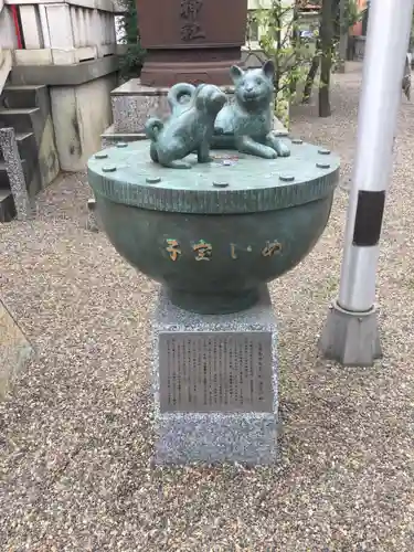 元郷氷川神社の狛犬