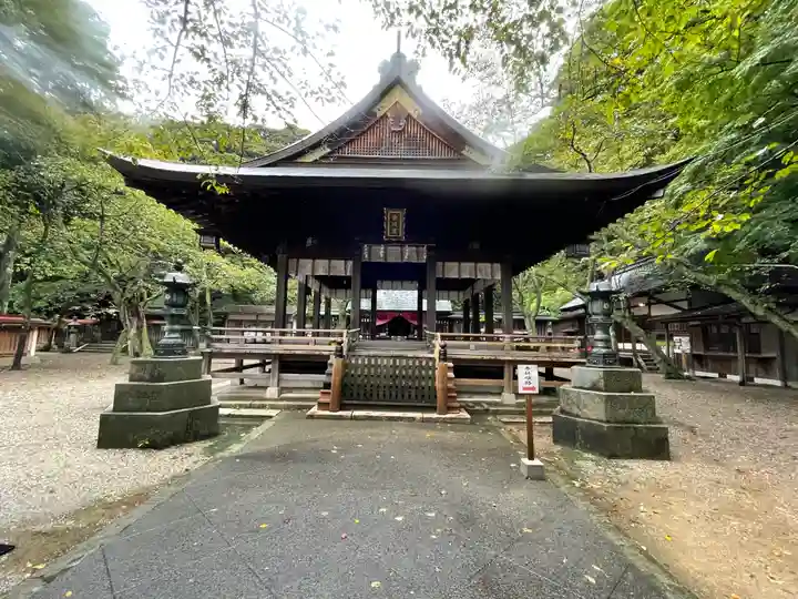 金崎宮の本殿・本堂