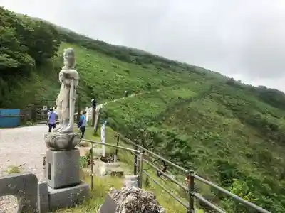 伊吹山(霊峰)の仏像