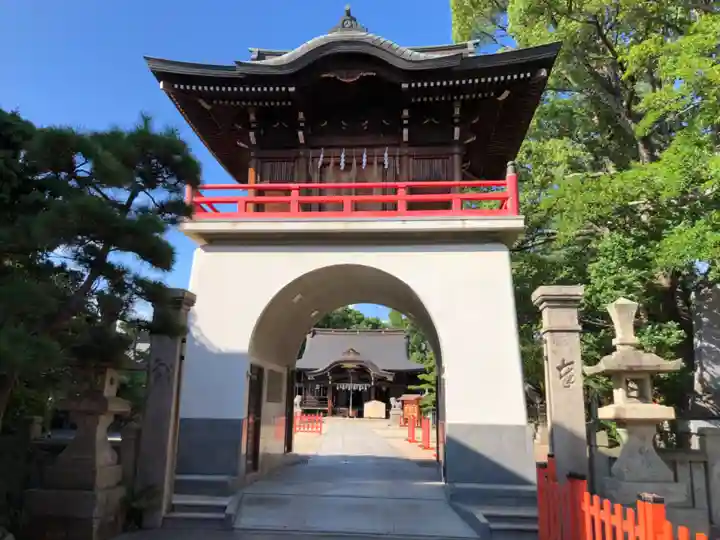 荒井神社の山門・神門