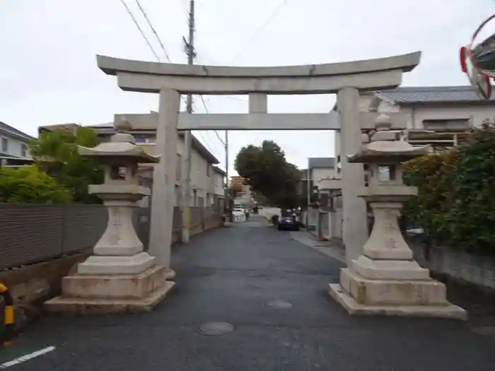 泉井上神社の鳥居