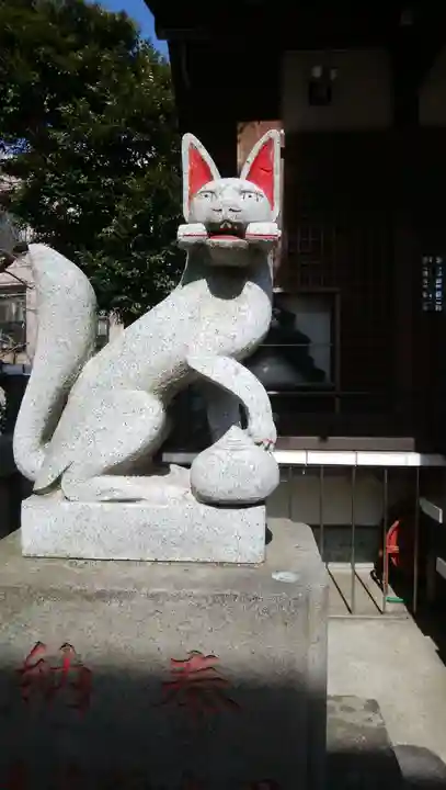 田丸稲荷神社の狛犬