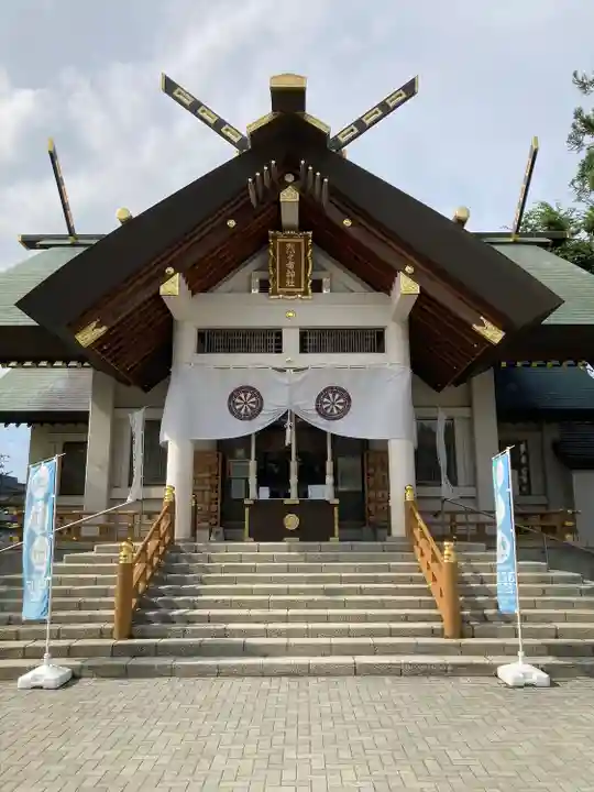 烈々布神社の本殿・本堂