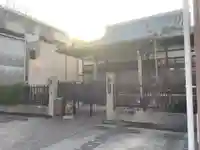 信徳寺の山門・神門