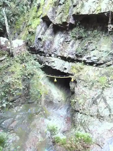 室生龍穴神社の自然