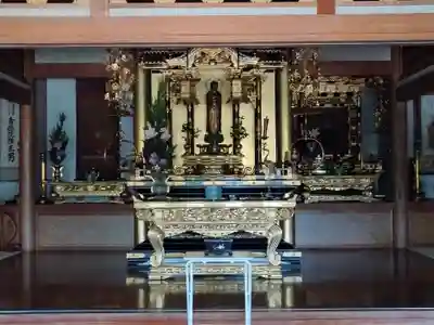 徳行寺の本殿・本堂