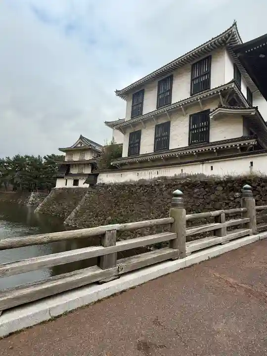 小倉祇園八坂神社の{uncategorized: "未分類", other: "その他", undefined: "問題あり", building: "その他建物", grave: "お墓", sacred_gate: "鳥居", guardian: "狛犬", statue: "像", buddha: "仏像", history: "歴史", nature: "自然", garden: "庭園", animal: "動物", pagoda: "塔", temizu: "手水舎", mountain_gate: "山門・神門", sanctuary: "本殿・本堂", subordinate: "末社・摂社", art: "芸術", scenery: "景色", jizo: "地蔵", ema: "絵馬", goshuin: "御朱印", omikuji: "おみくじ", items: "授与品その他", amulet: "お守り", goshuincho: "御朱印帳", eats: "食事", festival: "お祭り", votive_dance: "神楽", shichigosan: "七五三参", wedding: "結婚式", experience: "体験その他", initially: "初詣", around: "周辺", anti_infection: "感染症対策"}