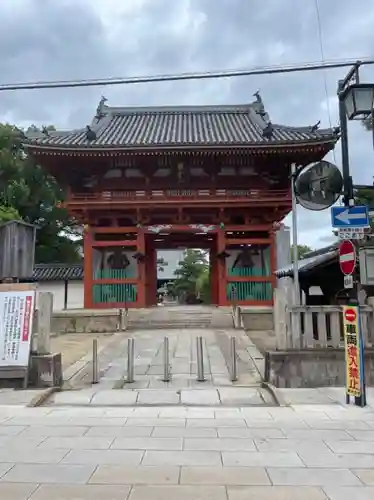 葛井寺の山門・神門