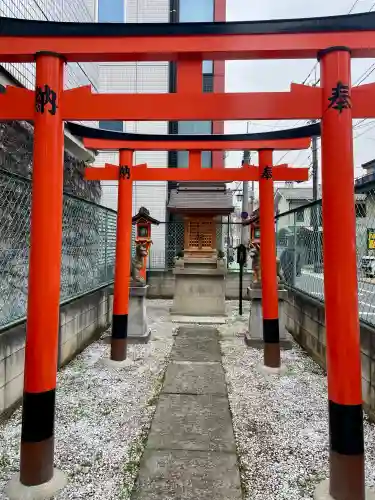 稲荷大神の{uncategorized: "未分類", other: "その他", undefined: "問題あり", building: "その他建物", grave: "お墓", sacred_gate: "鳥居", guardian: "狛犬", statue: "像", buddha: "仏像", history: "歴史", nature: "自然", garden: "庭園", animal: "動物", pagoda: "塔", temizu: "手水舎", mountain_gate: "山門・神門", sanctuary: "本殿・本堂", subordinate: "末社・摂社", art: "芸術", scenery: "景色", jizo: "地蔵", ema: "絵馬", goshuin: "御朱印", omikuji: "おみくじ", items: "授与品その他", amulet: "お守り", goshuincho: "御朱印帳", eats: "食事", festival: "お祭り", votive_dance: "神楽", shichigosan: "七五三参", wedding: "結婚式", experience: "体験その他", initially: "初詣", around: "周辺", anti_infection: "感染症対策"}