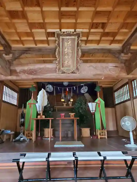 御坂神社の本殿・本堂