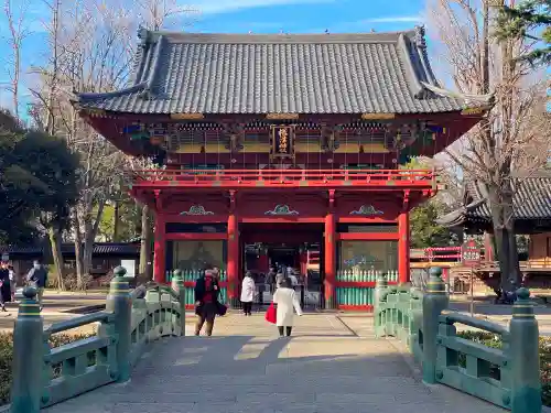 根津神社の山門