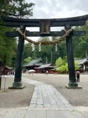 日光二荒山神社の{uncategorized: "未分類", other: "その他", undefined: "問題あり", building: "その他建物", grave: "お墓", sacred_gate: "鳥居", guardian: "狛犬", statue: "像", buddha: "仏像", history: "歴史", nature: "自然", garden: "庭園", animal: "動物", pagoda: "塔", temizu: "手水舎", mountain_gate: "山門・神門", sanctuary: "本殿・本堂", subordinate: "末社・摂社", art: "芸術", scenery: "景色", jizo: "地蔵", ema: "絵馬", goshuin: "御朱印", omikuji: "おみくじ", items: "授与品その他", amulet: "お守り", goshuincho: "御朱印帳", eats: "食事", festival: "お祭り", votive_dance: "神楽", shichigosan: "七五三参", wedding: "結婚式", experience: "体験その他", initially: "初詣", around: "周辺", anti_infection: "感染症対策"}