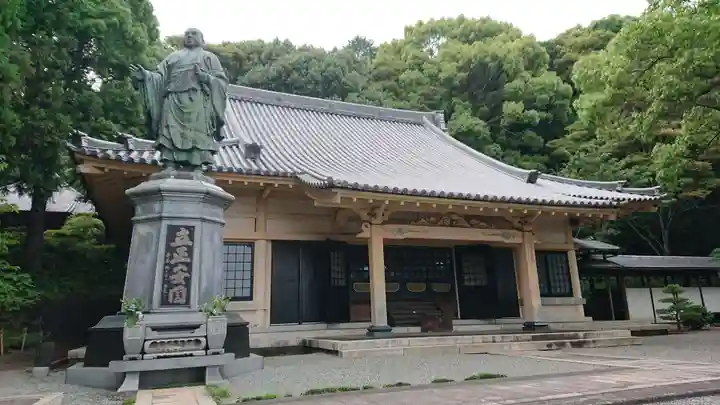 実相寺の本殿・本堂