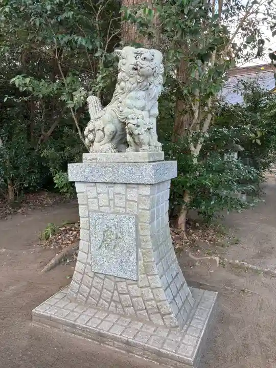 五所神社の{uncategorized: "未分類", other: "その他", undefined: "問題あり", building: "その他建物", grave: "お墓", sacred_gate: "鳥居", guardian: "狛犬", statue: "像", buddha: "仏像", history: "歴史", nature: "自然", garden: "庭園", animal: "動物", pagoda: "塔", temizu: "手水舎", mountain_gate: "山門・神門", sanctuary: "本殿・本堂", subordinate: "末社・摂社", art: "芸術", scenery: "景色", jizo: "地蔵", ema: "絵馬", goshuin: "御朱印", omikuji: "おみくじ", items: "授与品その他", amulet: "お守り", goshuincho: "御朱印帳", eats: "食事", festival: "お祭り", votive_dance: "神楽", shichigosan: "七五三参", wedding: "結婚式", experience: "体験その他", initially: "初詣", around: "周辺", anti_infection: "感染症対策"}