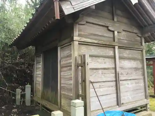 白山神社の本殿