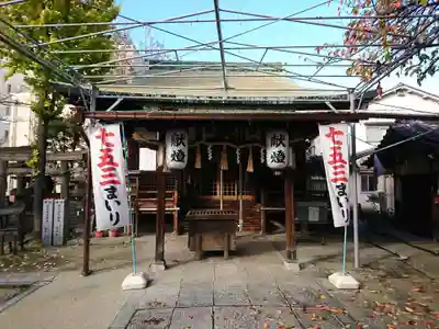 河堀稲生神社の本殿・本堂