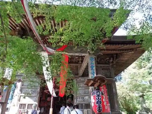 岩之上堂の本殿・本堂