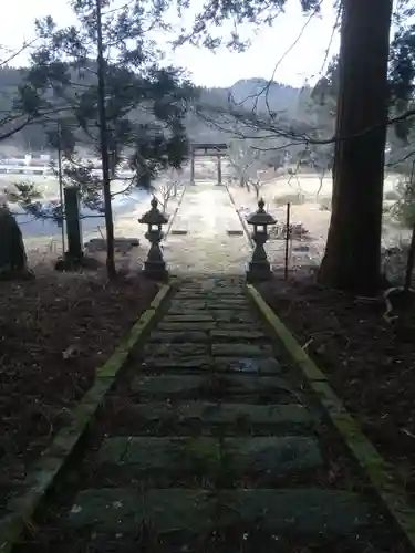 梅内神社の建物その他