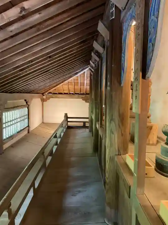 成身院 百体観音堂(さざえ堂)(埼玉県)