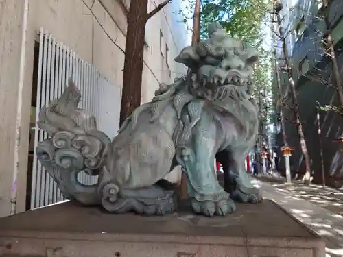 花園神社の狛犬