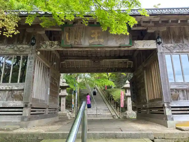 一畑薬師の{uncategorized: "未分類", other: "その他", undefined: "問題あり", building: "その他建物", grave: "お墓", sacred_gate: "鳥居", guardian: "狛犬", statue: "像", buddha: "仏像", history: "歴史", nature: "自然", garden: "庭園", animal: "動物", pagoda: "塔", temizu: "手水舎", mountain_gate: "山門・神門", sanctuary: "本殿・本堂", subordinate: "末社・摂社", art: "芸術", scenery: "景色", jizo: "地蔵", ema: "絵馬", goshuin: "御朱印", omikuji: "おみくじ", items: "授与品その他", amulet: "お守り", goshuincho: "御朱印帳", eats: "食事", festival: "お祭り", votive_dance: "神楽", shichigosan: "七五三参", wedding: "結婚式", experience: "体験その他", initially: "初詣", around: "周辺", anti_infection: "感染症対策"}