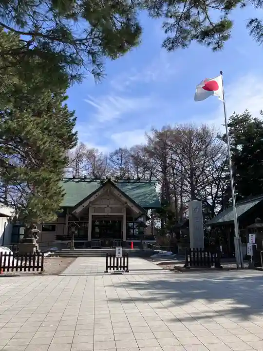 白石神社の{uncategorized: "未分類", other: "その他", undefined: "問題あり", building: "その他建物", grave: "お墓", sacred_gate: "鳥居", guardian: "狛犬", statue: "像", buddha: "仏像", history: "歴史", nature: "自然", garden: "庭園", animal: "動物", pagoda: "塔", temizu: "手水舎", mountain_gate: "山門・神門", sanctuary: "本殿・本堂", subordinate: "末社・摂社", art: "芸術", scenery: "景色", jizo: "地蔵", ema: "絵馬", goshuin: "御朱印", omikuji: "おみくじ", items: "授与品その他", amulet: "お守り", goshuincho: "御朱印帳", eats: "食事", festival: "お祭り", votive_dance: "神楽", shichigosan: "七五三参", wedding: "結婚式", experience: "体験その他", initially: "初詣", around: "周辺", anti_infection: "感染症対策"}