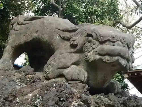 新井宿　子日神社の狛犬