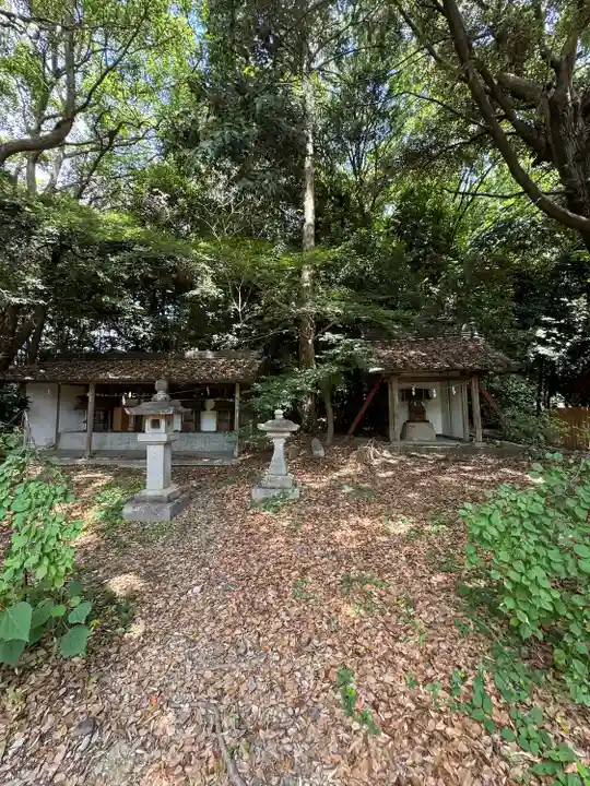諏訪神社の末社・摂社
