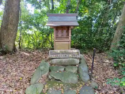 皇大明神社(中牧)の末社・摂社